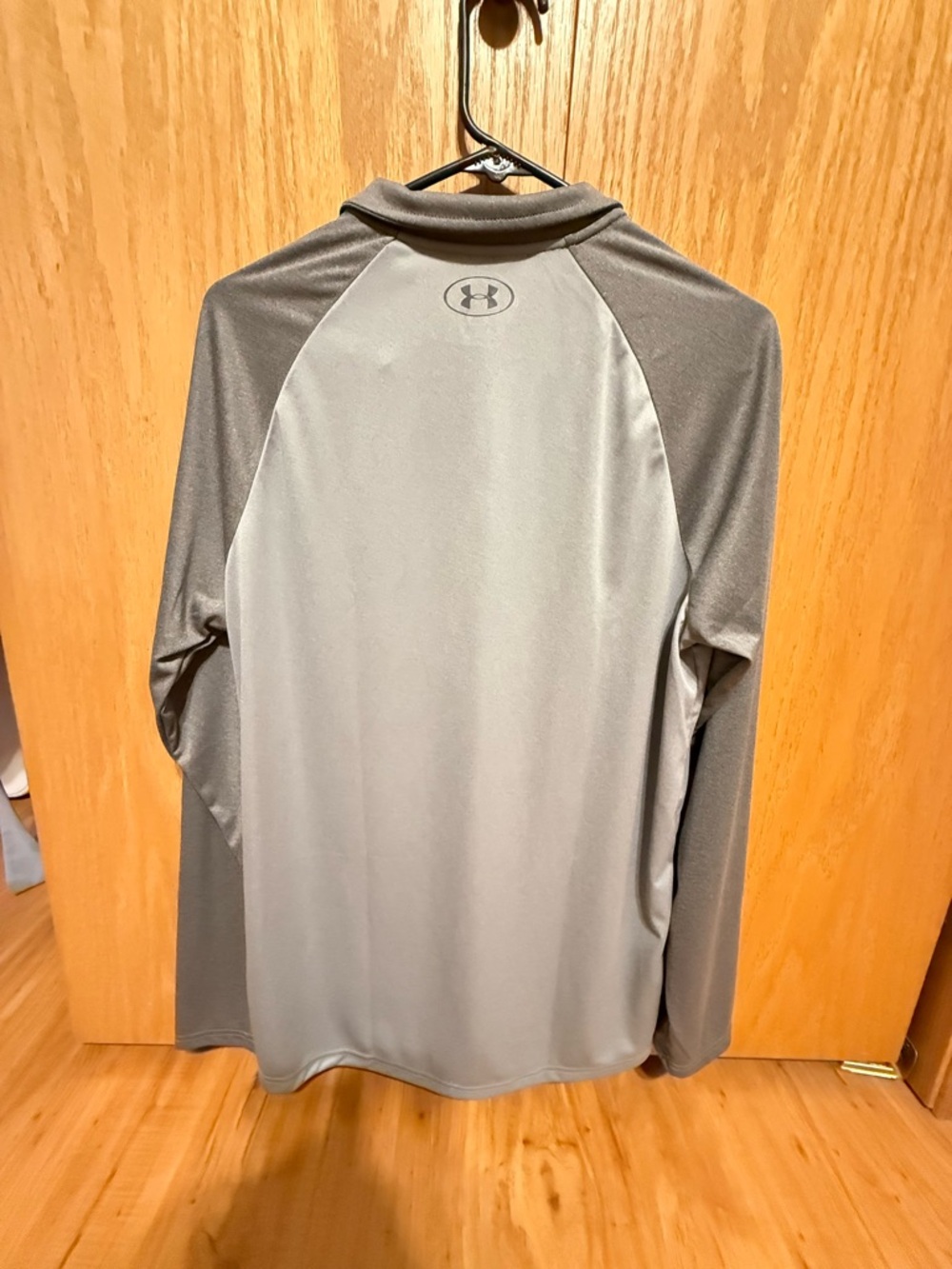 Under Armour Men’s Velocity 2.0 Quarter Zip size medium - Picture 4 of 5